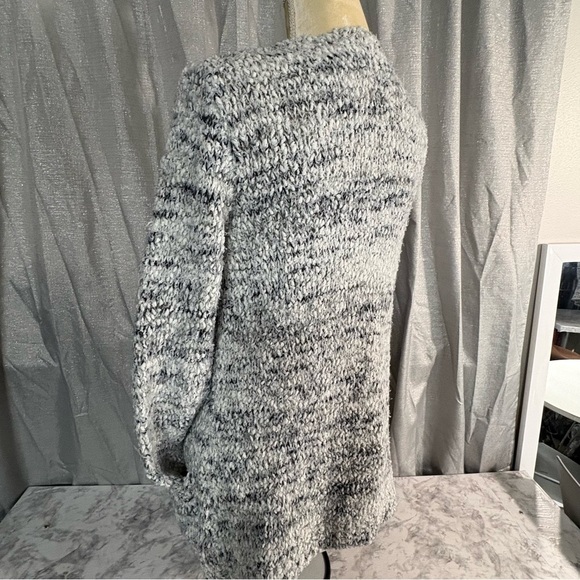 Madison Lilly Sherpa cardigan, Sherpa hoodie, woman’s sweater, size medium - Picture 16 of 16